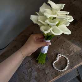 Calla Lily Bouquet