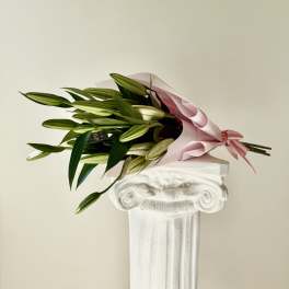 Premium Lily Bouquet