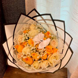detalle rosas amarillas
