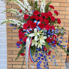 Patriotic standing spray