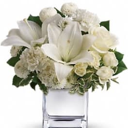 Teleflora’s Peace and Joy Bouquet