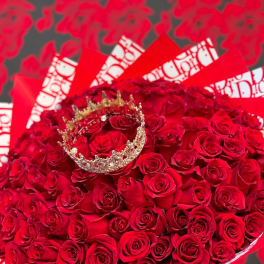 Fit for a Queen: 100 Roses