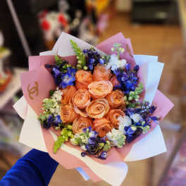 12 orange bouquet