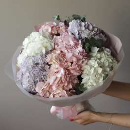 № 64 - BOUQUET OF THREE COLORS HYDRANGEA.