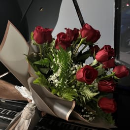 Fluffy Red roses bouquet