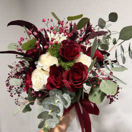 Burgundy passion Bouquet