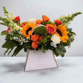Handled bag with summer flowers