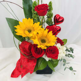 Sun Flowers, Roses and Everthing Nice