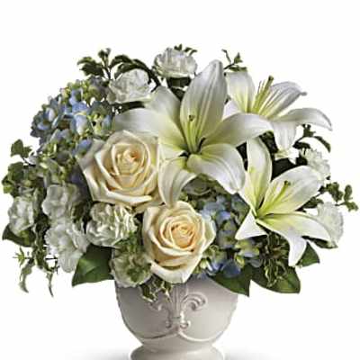 Beautiful Dreams by Teleflora