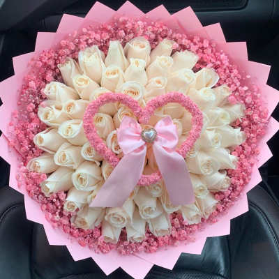 white buchon bouquet