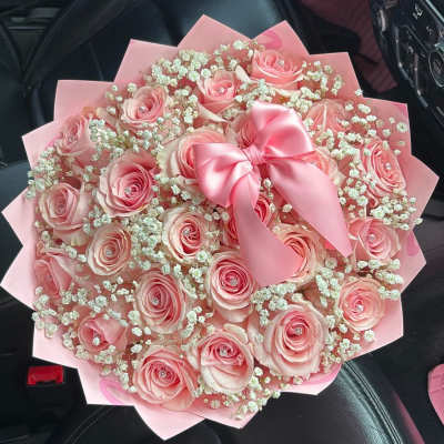 crystal pink buchon bouquet