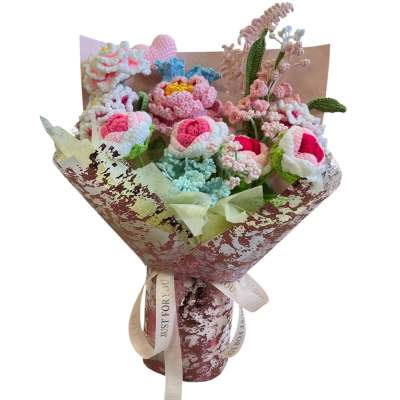 Pink crochet bouquet