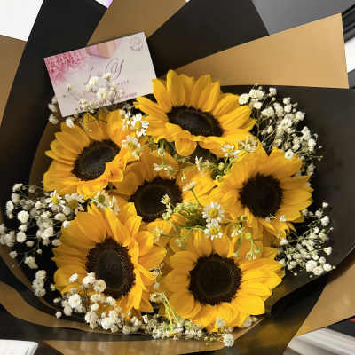 Golden Sun Bouquet