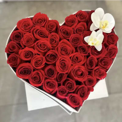 Luxe Heart Arrangement - Red