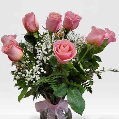 Dozen light pink roses