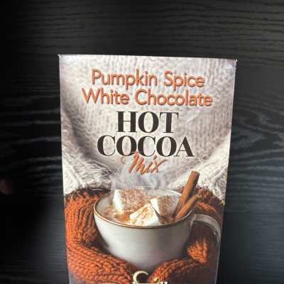 Box of pumpkin spice white chocolate hot cocoa mix