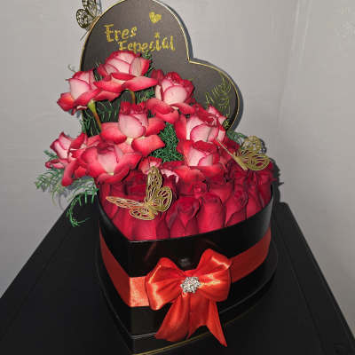 Delicate Black heart