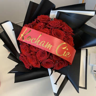 Love Is In the Air Ramo Buchon