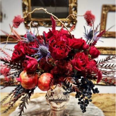 RUSTIC VALENTINE ARRANGEMENT