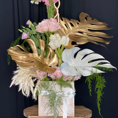 Monstera, Roses & Snapdragons Floral Arrangement
