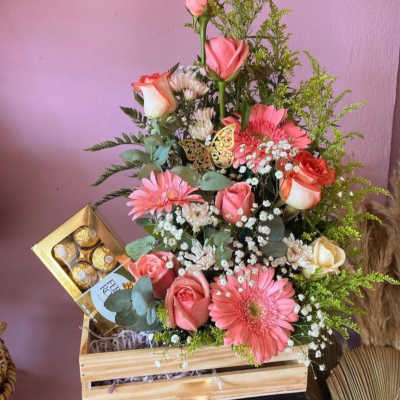 Pink Box with Roses and Gerberas