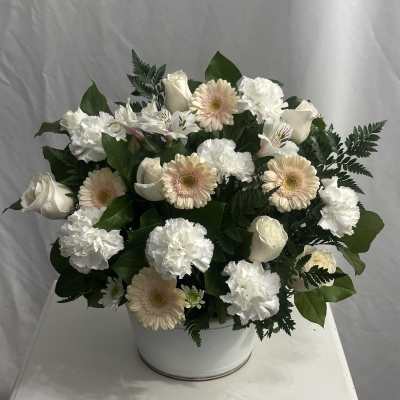 Traditional Designer's Choice Floor Basket