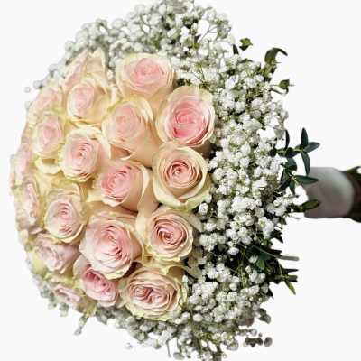 Bouquet of pale pink roses with white baby's breath