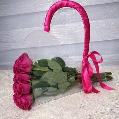 Luxury Pink Rose Handbag Bouquet – Elegant Fresh Roses in Clear Wrap