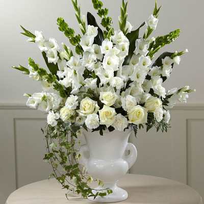 The FTD Fond Reflections Arrangement