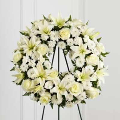 The FTD Treasured Tribute Wreath
