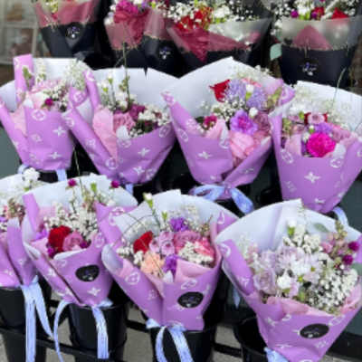 Florist's Choice Small Wrapped Bouquet