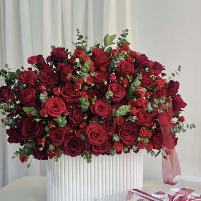 Luxury ceramic vase any colors