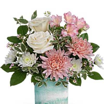 Teleflora's Sweetly You Bouquet