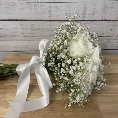 white rose bouquet