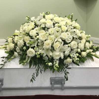 Honor a life Casket Spray