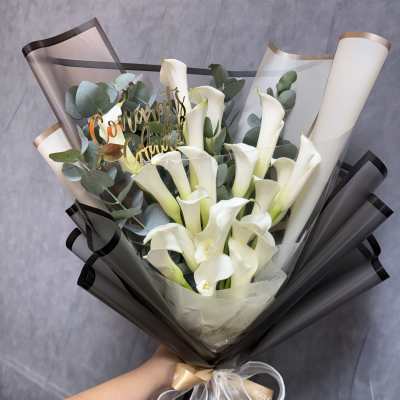 Calla lilies lovers bouquet
