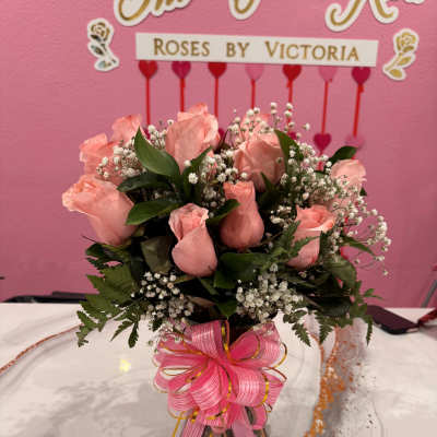 12ct Rose Vase Arrangement