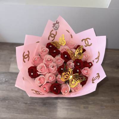 (Sale) BEAUTIFUL NATURAL ROSES, CHANEL PAPER