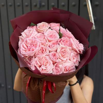 Hand Wrapped Bouquet 03