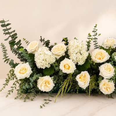 Ivory Garden Meadow – by Romina’s Flowers