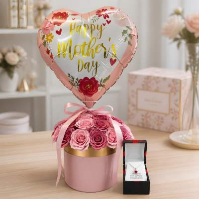 Roses pink box with staring silver Heart