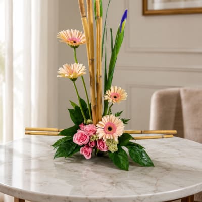 Daisy Dalliance by Petal Perfection
