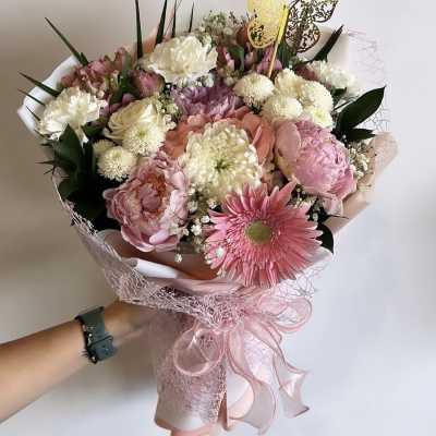 Pink and white mixed bouquet with a large pink gerbera daisy