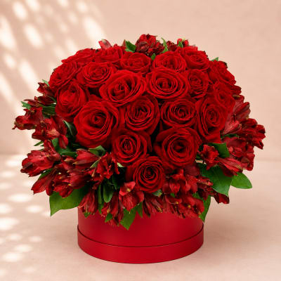 Carna's Endless Love – Luxury Rose Hat Box