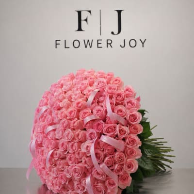 Rosy Charm (101 Roses)