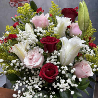 With love basket