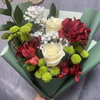 Holiday Harmony Bouquet