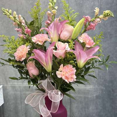 Pink lovers vase