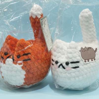 Crochet Kitty -locally made! in white or orange and white