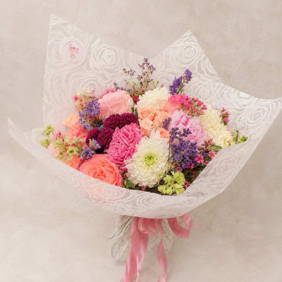 Designer's Choice Wrapped Bouquet – Seasonal Luxury Flowers